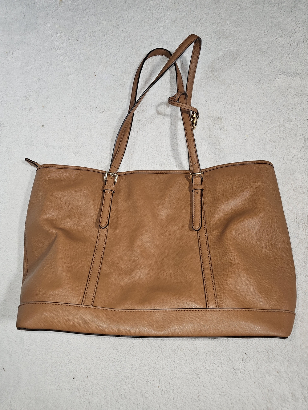 Michael Kors Jet Set Travel Handbag. - Picture 8 of 13